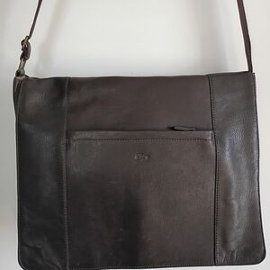 Sophisticated Dark Brown Leather Messenger Bag